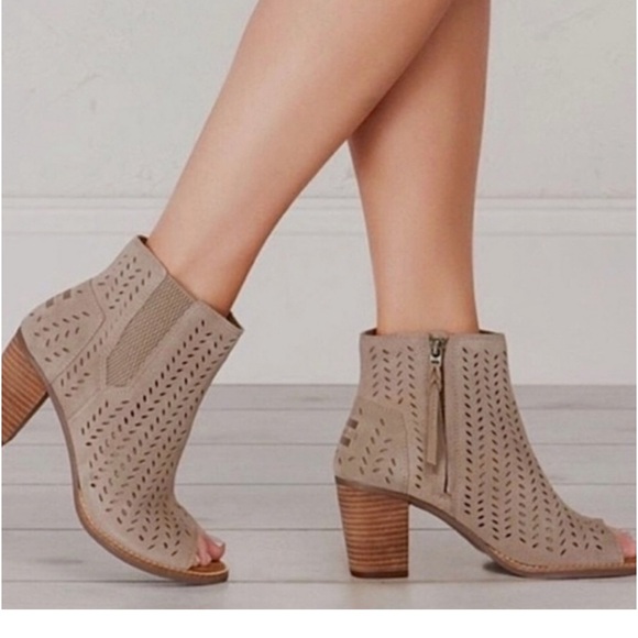 Toms Shoes - Toms Majorca Peep Toe 9.5 NWOT